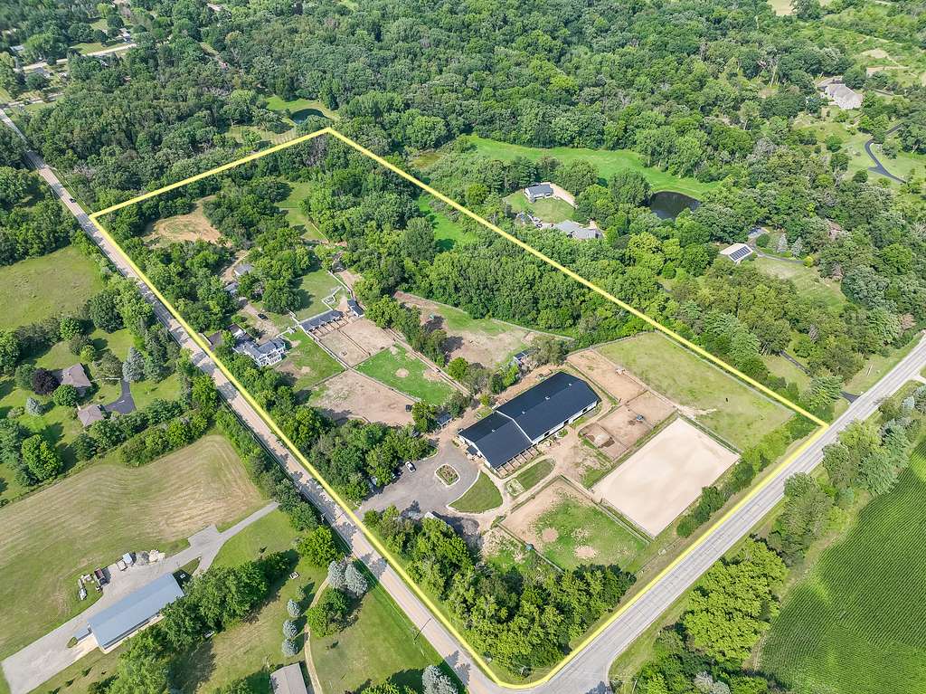 20 Acres of Land for Sale in Woodstock, Illinois