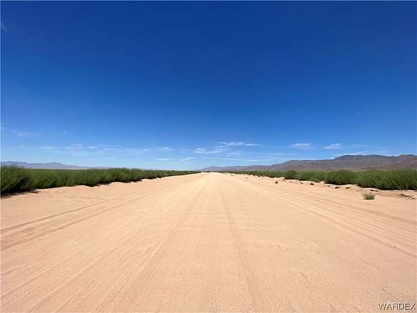 1.1 Acres of Land for Sale in Kingman, Arizona