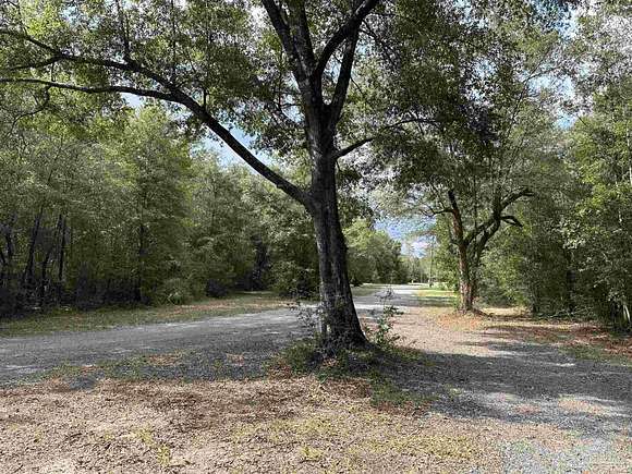 8 Acres of Land for Sale in Milton, Florida