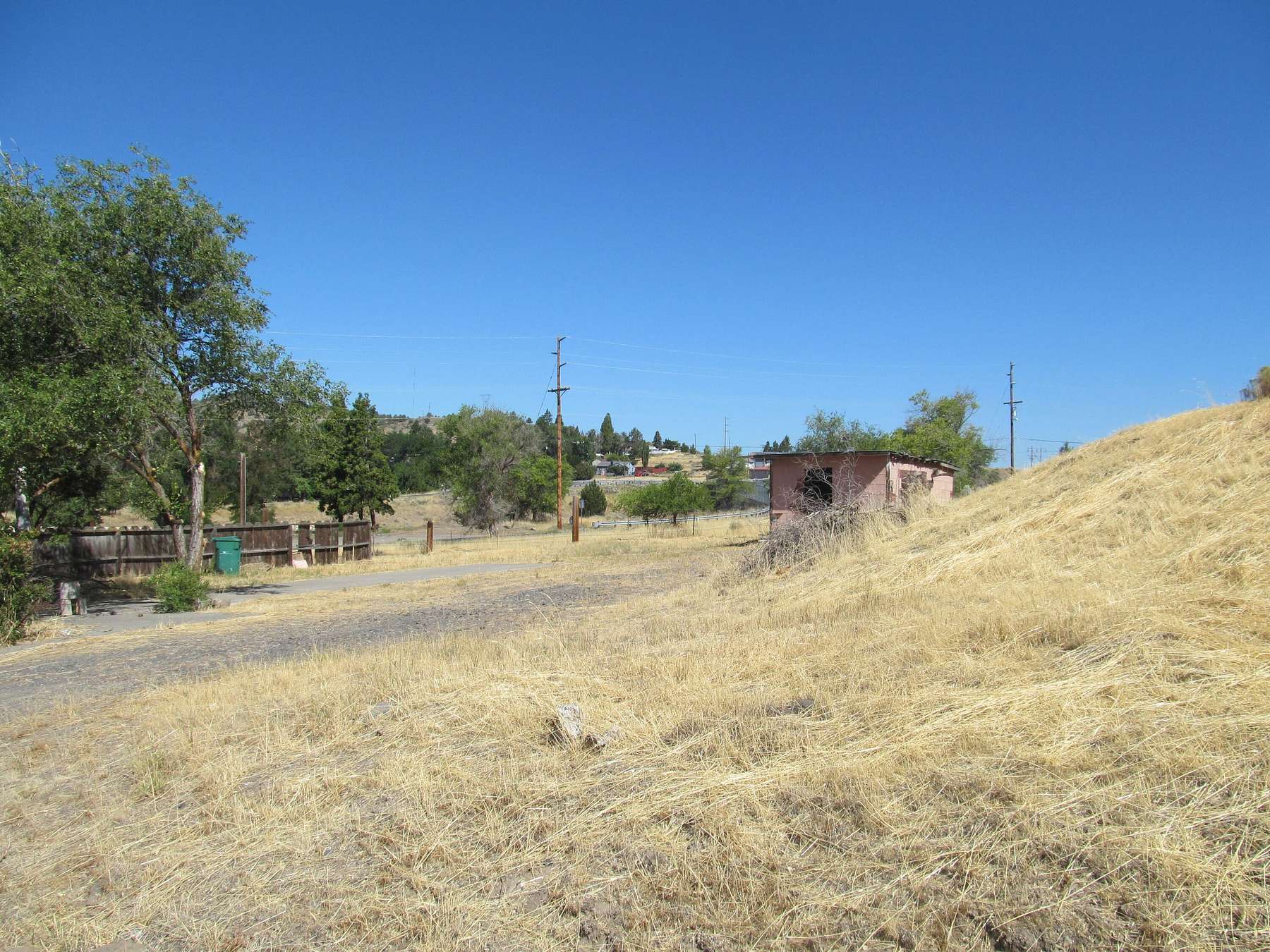 1.3 Acres of Residential Land for Sale in Klamath Falls, Oregon