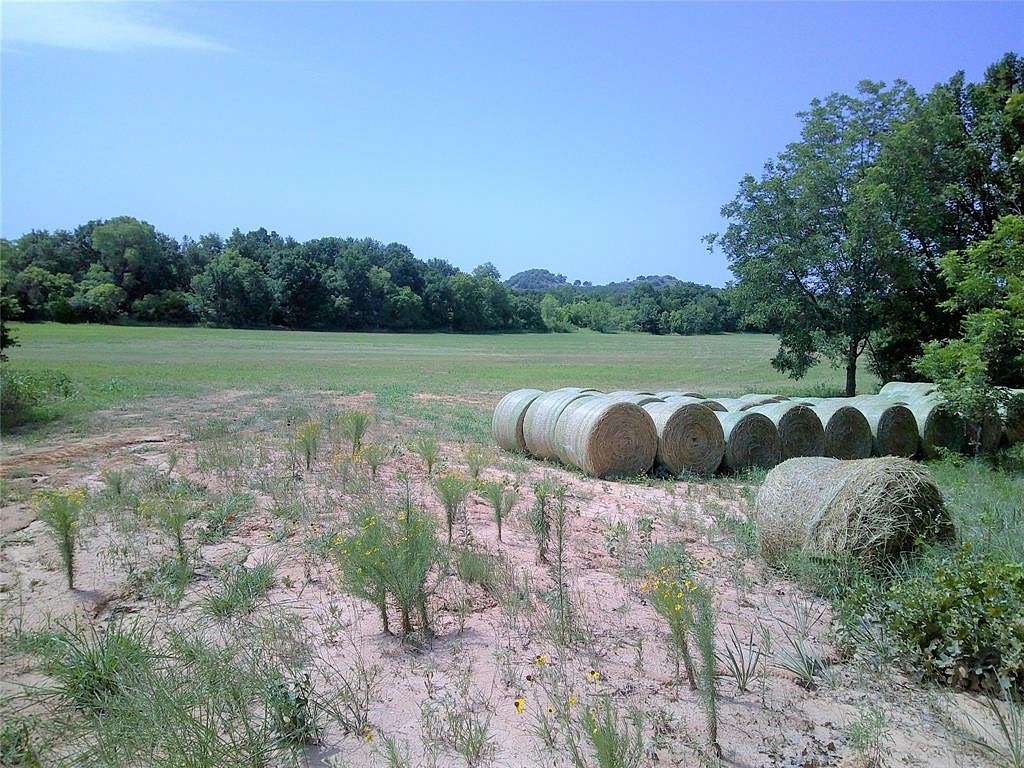 2.85 Acres of Land for Sale in St. Jo, Texas
