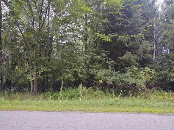 3 Acres of Residential Land for Sale in Midland, Michigan
