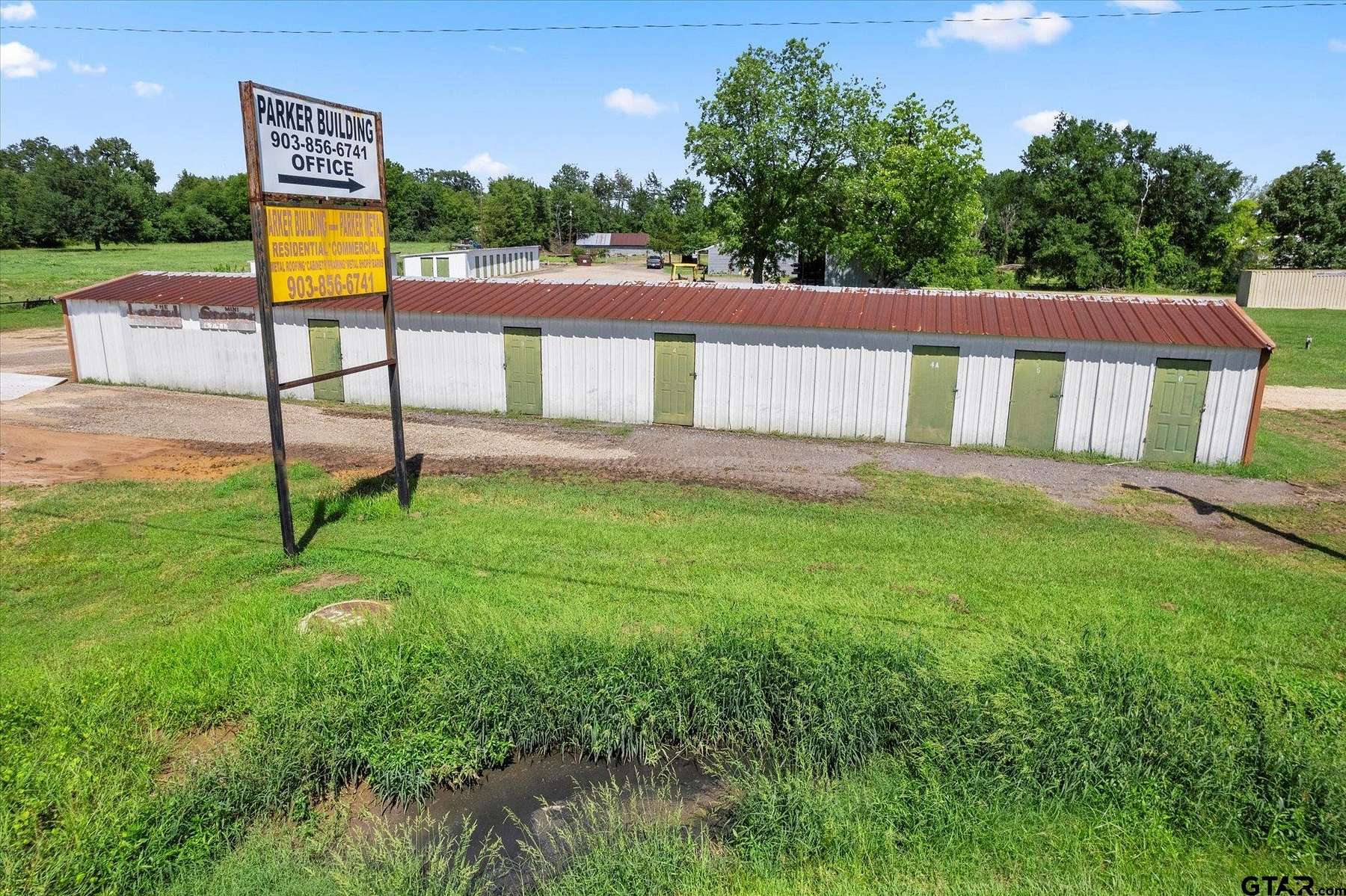 3.9 Acres of Improved Commercial Land for Sale in Pittsburg, Texas