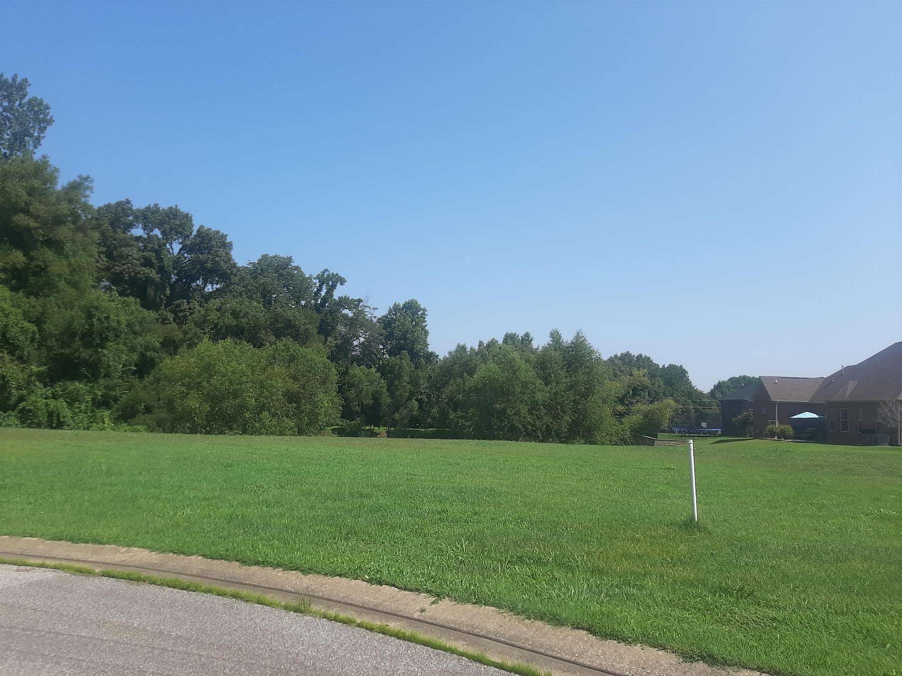 0.46 Acres of Residential Land for Sale in Dyersburg, Tennessee