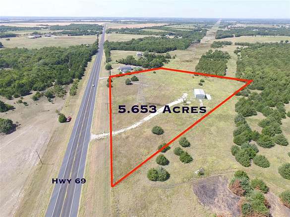 5.7 Acres of Land for Sale in Whitewright, Texas