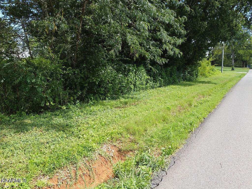1 Acre of Residential Land for Sale in Athens, Tennessee