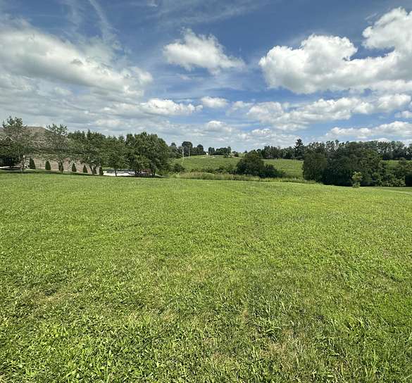 1.1 Acres of Residential Land for Sale in Versailles, Kentucky