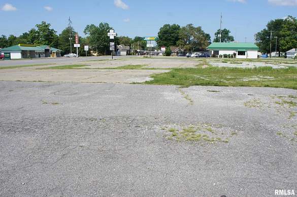 1.1 Acres of Improved Mixed-Use Land for Sale in Metropolis, Illinois