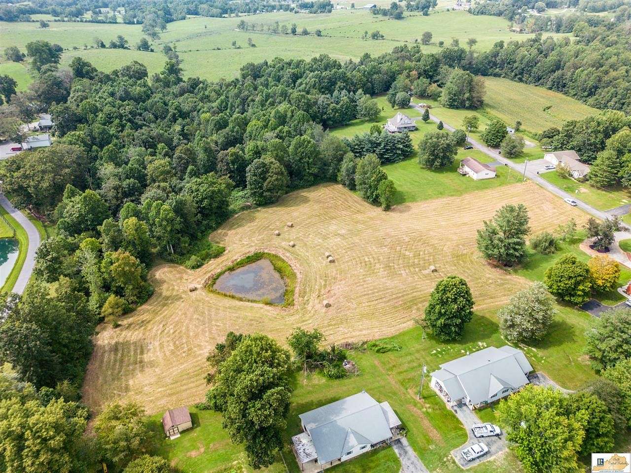 10.1 Acres of Land for Sale in Russell Springs, Kentucky