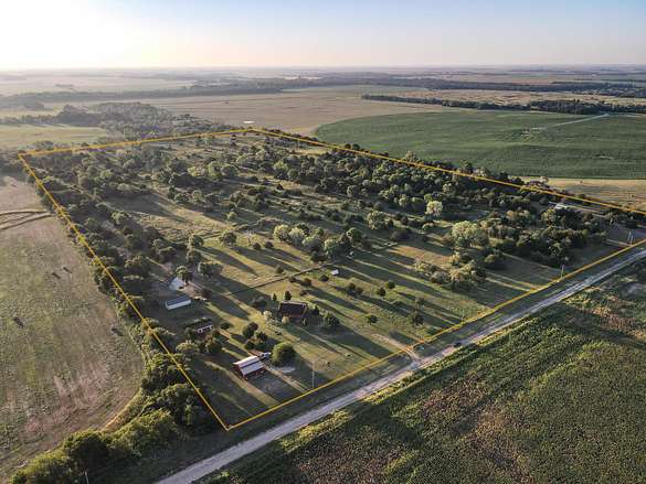 72.7 Acres of Improved Recreational Land & Farm for Sale in Turon, Kansas