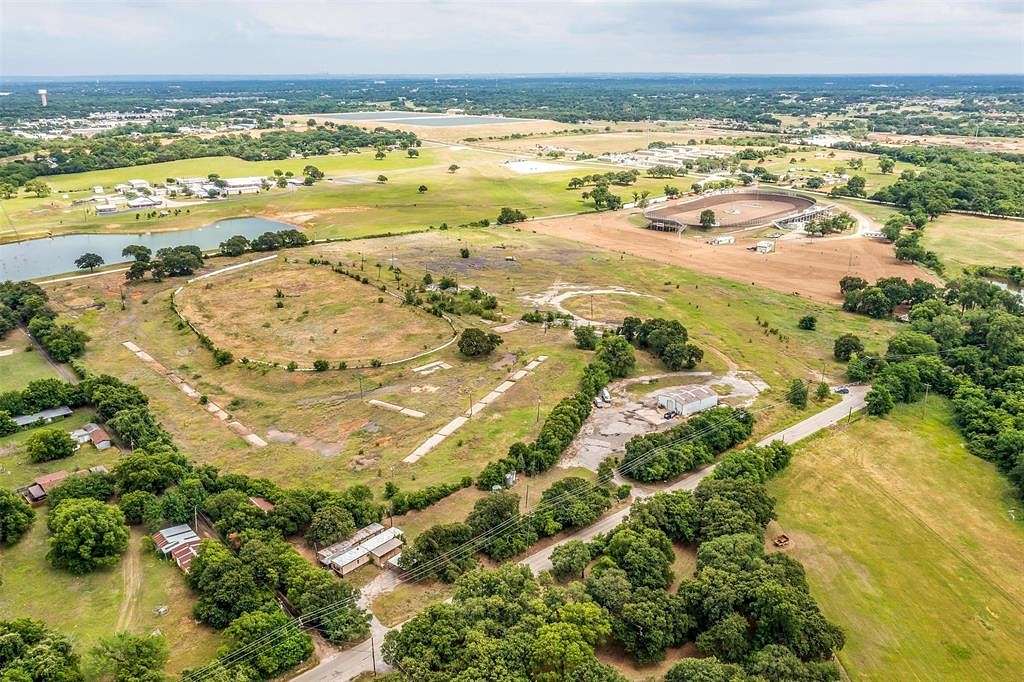 29.4 Acres of Commercial Land for Sale in Kennedale, Texas
