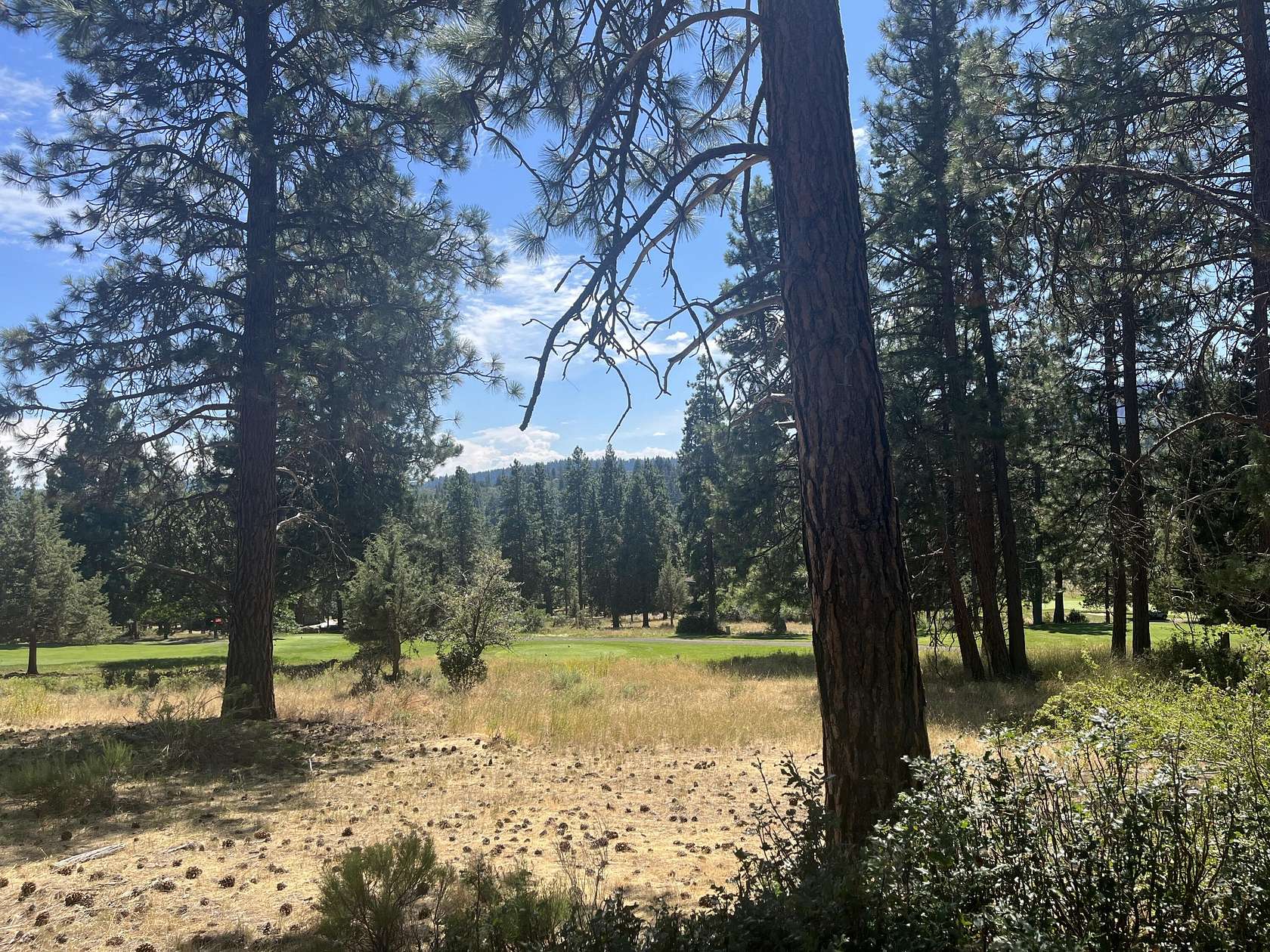 0.58 Acres of Residential Land for Sale in Klamath Falls, Oregon