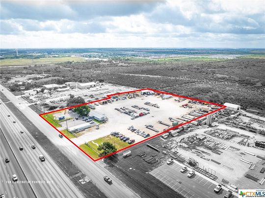 5.5 Acres of Improved Commercial Land for Sale in New Braunfels, Texas