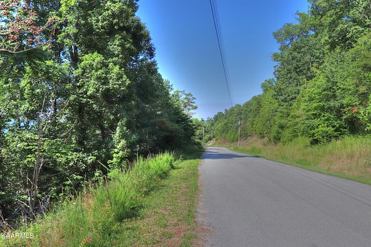2.7 Acres of Residential Land for Sale in New Tazewell, Tennessee