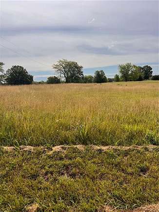 0.39 Acres of Residential Land for Sale in Gallatin, Missouri