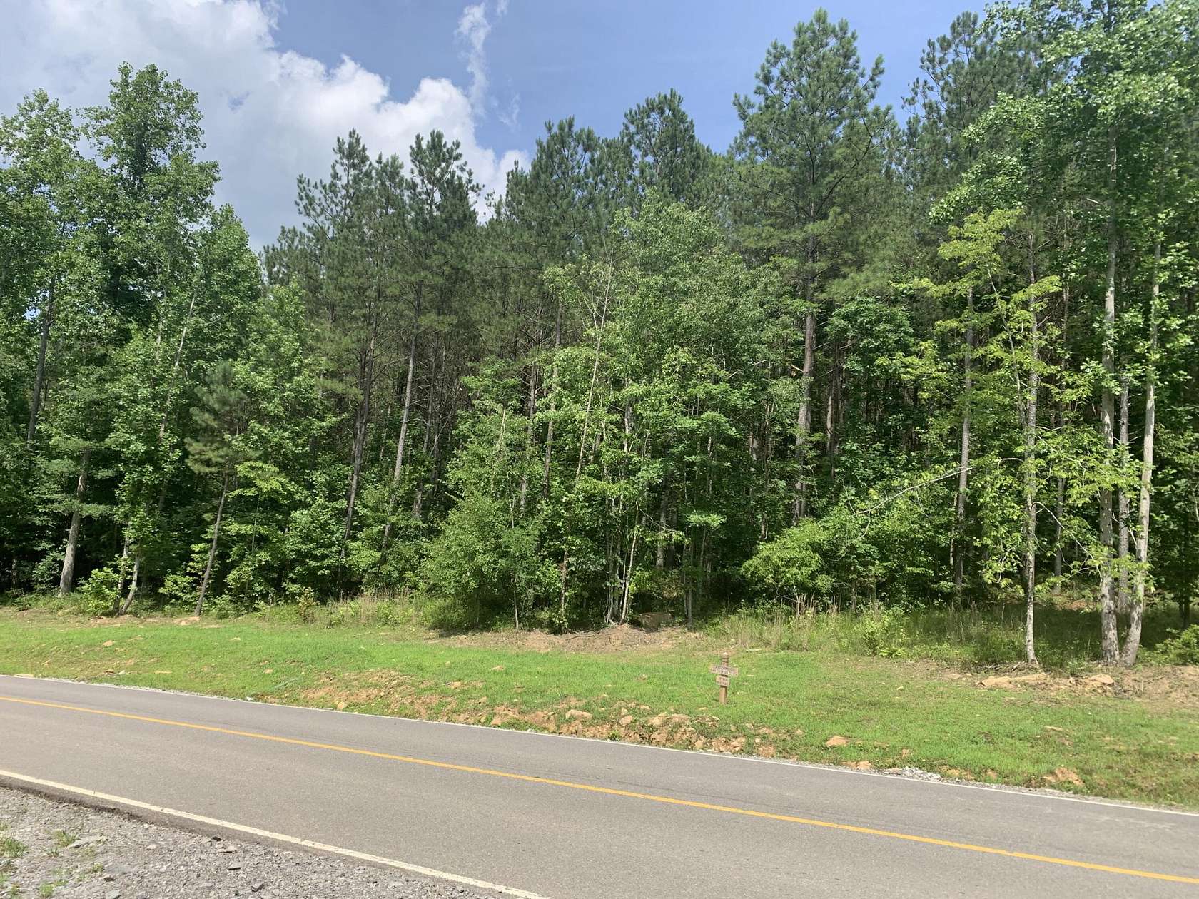 1 Acre of Residential Land for Sale in Jasper, Tennessee