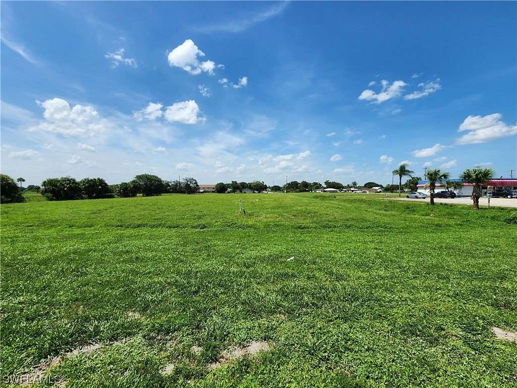 3.12 Acres of Commercial Land for Sale in Moore Haven, Florida