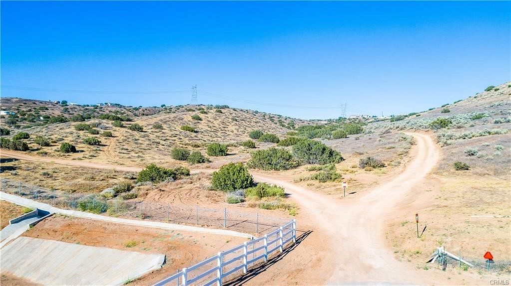 5 Acres of Residential Land for Sale in Acton, California