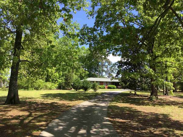 4.9 Acres of Improved Mixed-Use Land for Sale in Fayetteville, Georgia