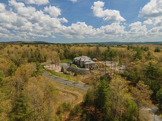 2.5 Acres of Residential Land for Sale in Groton, Massachusetts