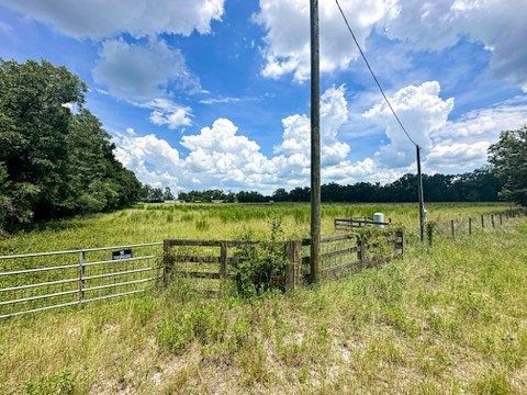 6.5 Acres of Land for Sale in Mayo, Florida