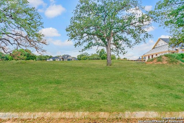 0.32 Acres of Residential Land for Sale in La Vernia, Texas