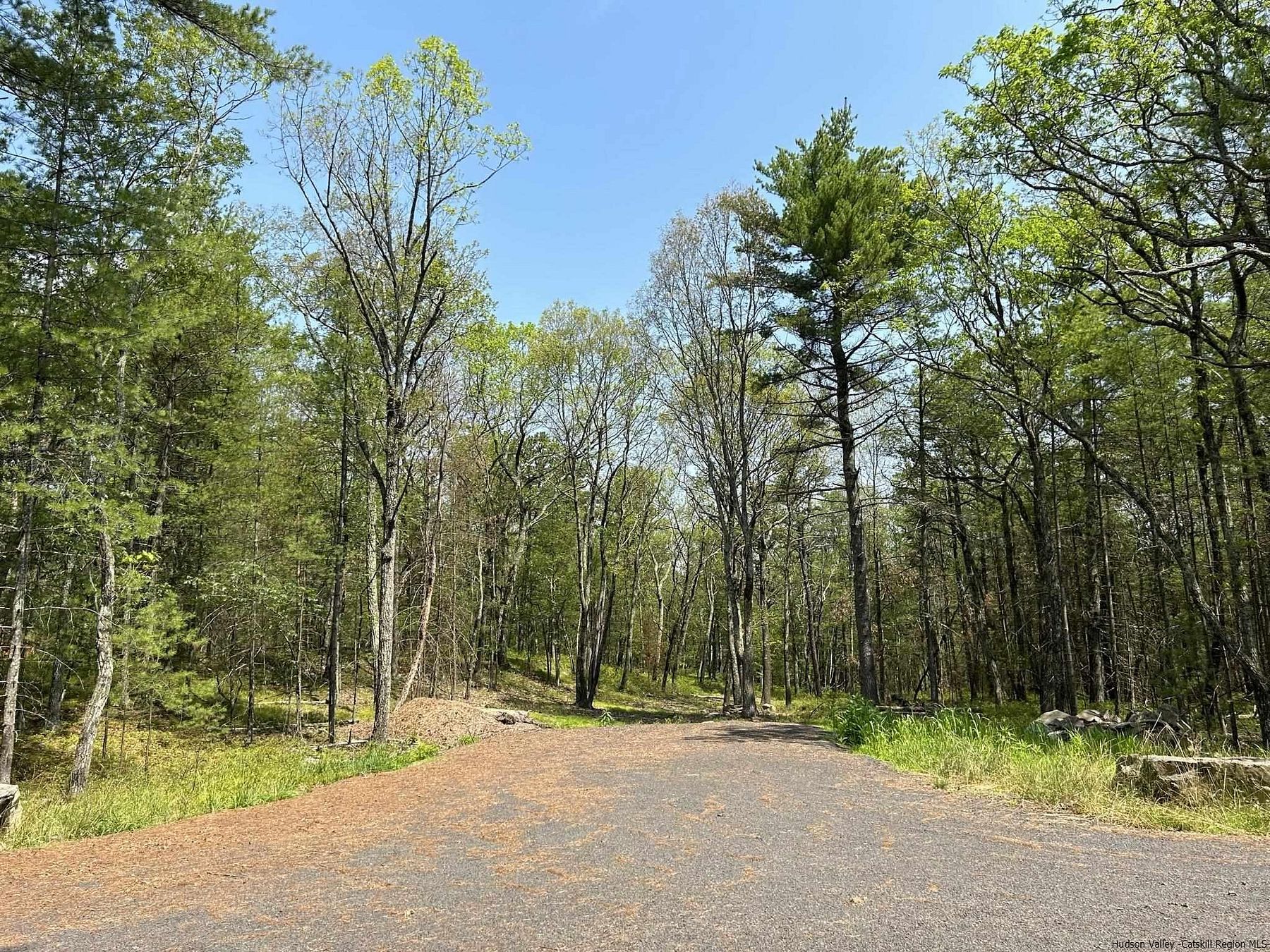 4.2 Acres of Residential Land for Sale in Stone Ridge, New York