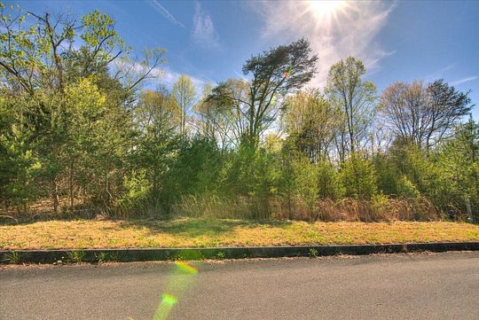 0.46 Acres of Residential Land for Sale in Mount Carmel, Tennessee