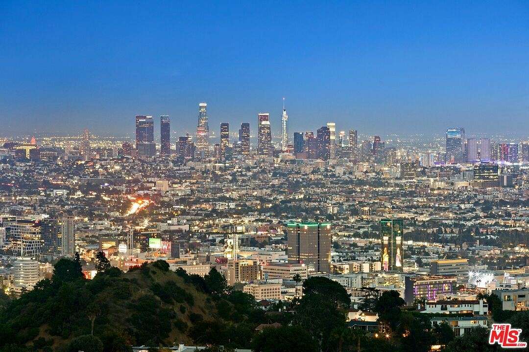 2.2 Acres of Residential Land for Sale in Los Angeles, California