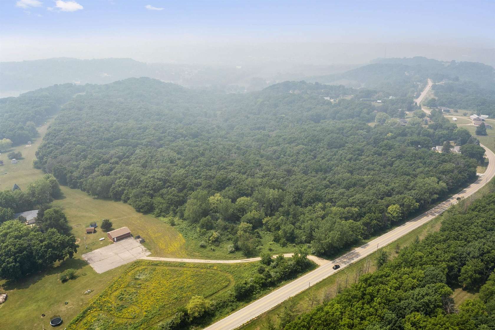 86 Acres of Recreational & Residential Land for Sale in Dubuque, Iowa