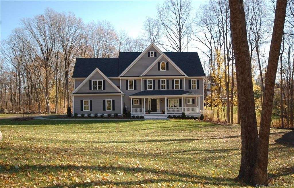 2.3 Acres of Residential Land with Home for Sale in Ridgefield, Connecticut