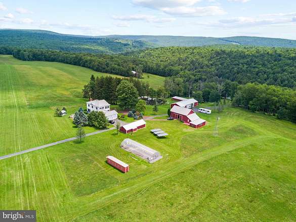 300 Acres of Recreational Land with Home for Sale in Weatherly, Pennsylvania