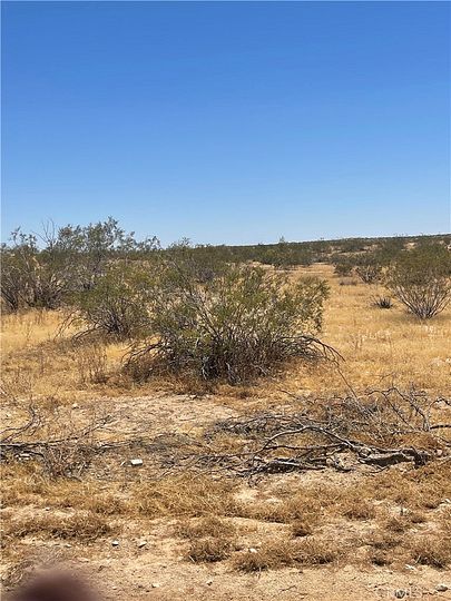 7.2 Acres of Land for Sale in Mojave, California