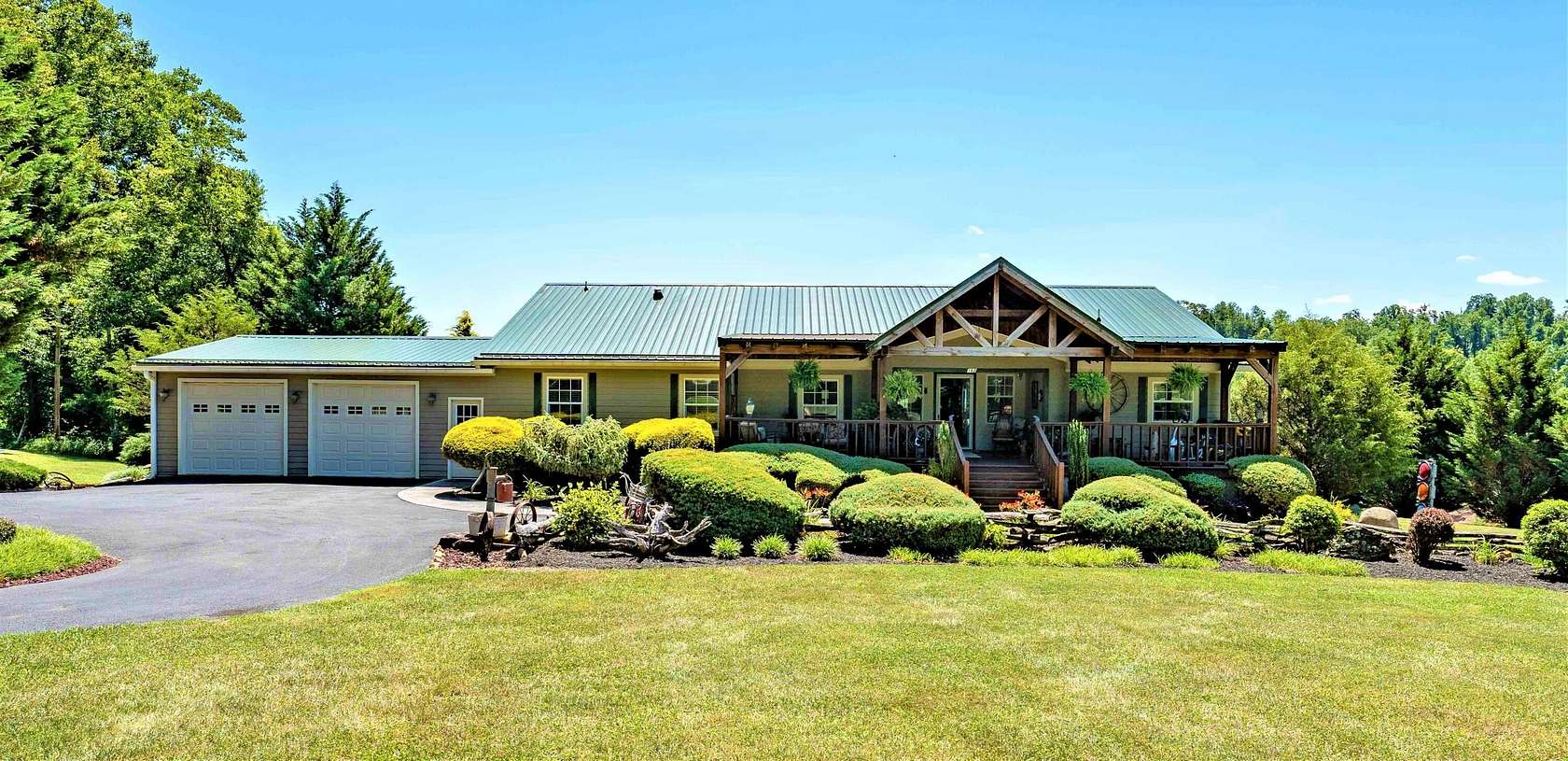 4.43 Acres of Residential Land with Home for Sale in Butler, Tennessee