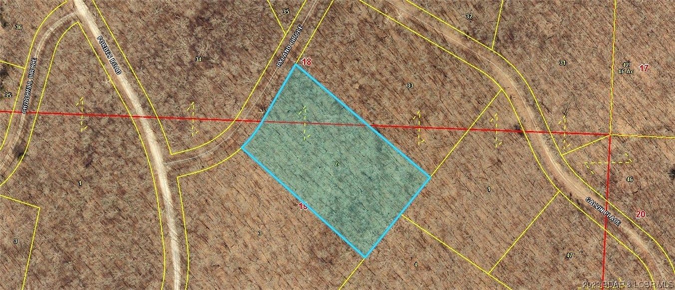 2.5 Acres of Residential Land for Sale in Edwards, Missouri