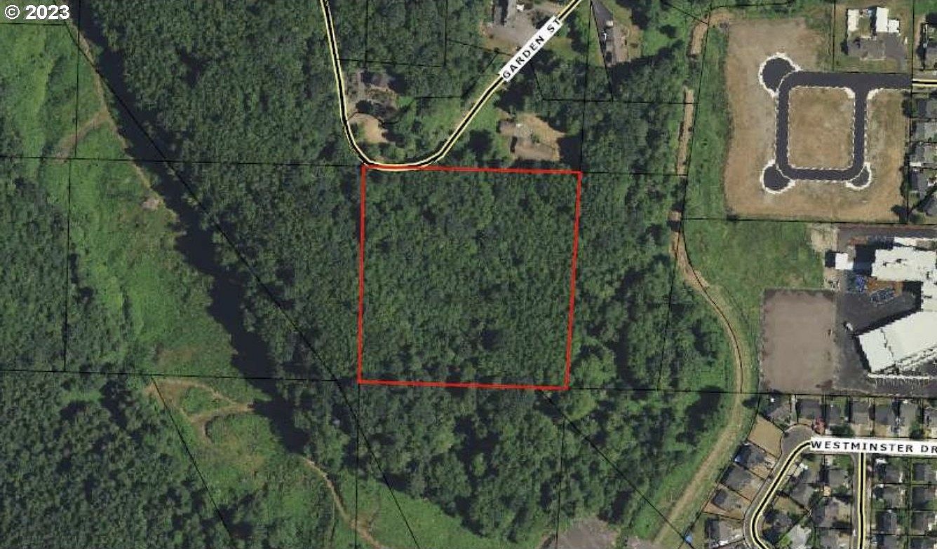 6.6 Acres of Residential Land for Sale in Kelso, Washington