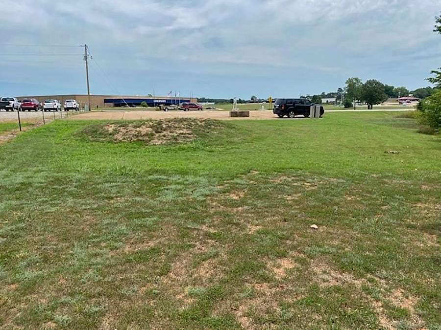 1 Acre of Commercial Land for Sale in Ash Flat, Arkansas