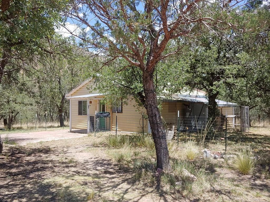 6.6 Acres of Residential Land with Home for Sale in Fort Davis, Texas