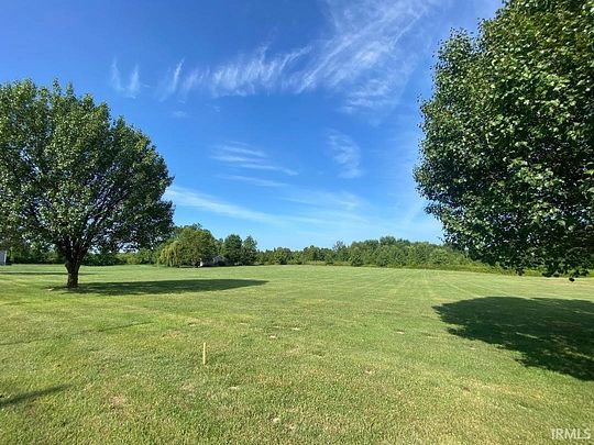 1 Acre of Residential Land for Sale in Linton, Indiana