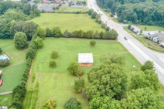 2.6 Acres of Residential Land for Sale in Simpsonville, South Carolina