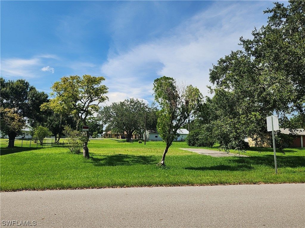 0.28 Acres of Residential Land for Sale in Moore Haven, Florida