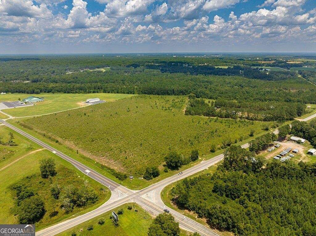 19.14 Acres of Commercial Land for Sale in Fitzgerald, Georgia