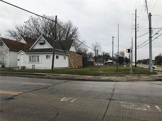 0.19 Acres of Improved Commercial Land for Sale in Indianapolis, Indiana