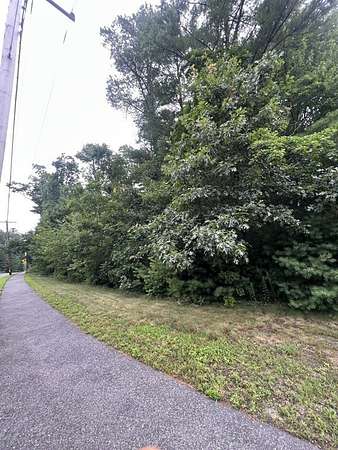 1 Acre of Commercial Land for Sale in Norfolk, Massachusetts