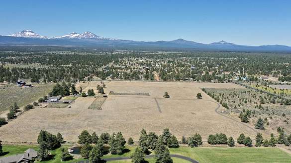 39.8 Acres of Land with Home for Sale in Bend, Oregon