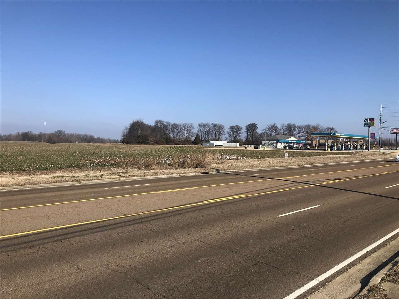 1 Acre of Commercial Land for Sale in Dyersburg, Tennessee