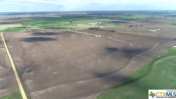 8 Acres of Residential Land for Sale in Cameron, Texas