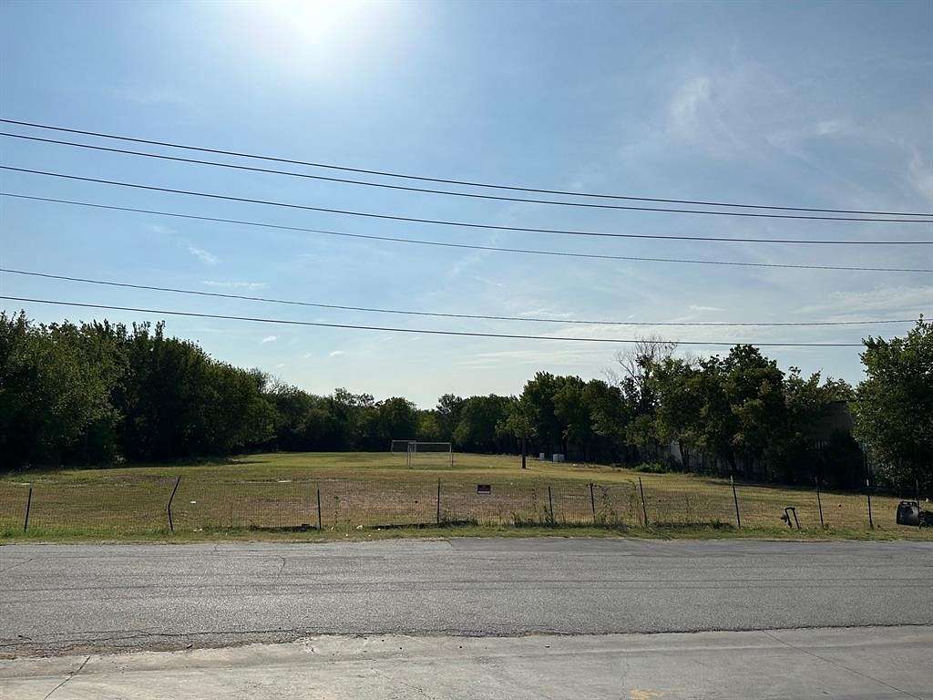 1.5 Acres of Commercial Land for Sale in Fort Worth, Texas