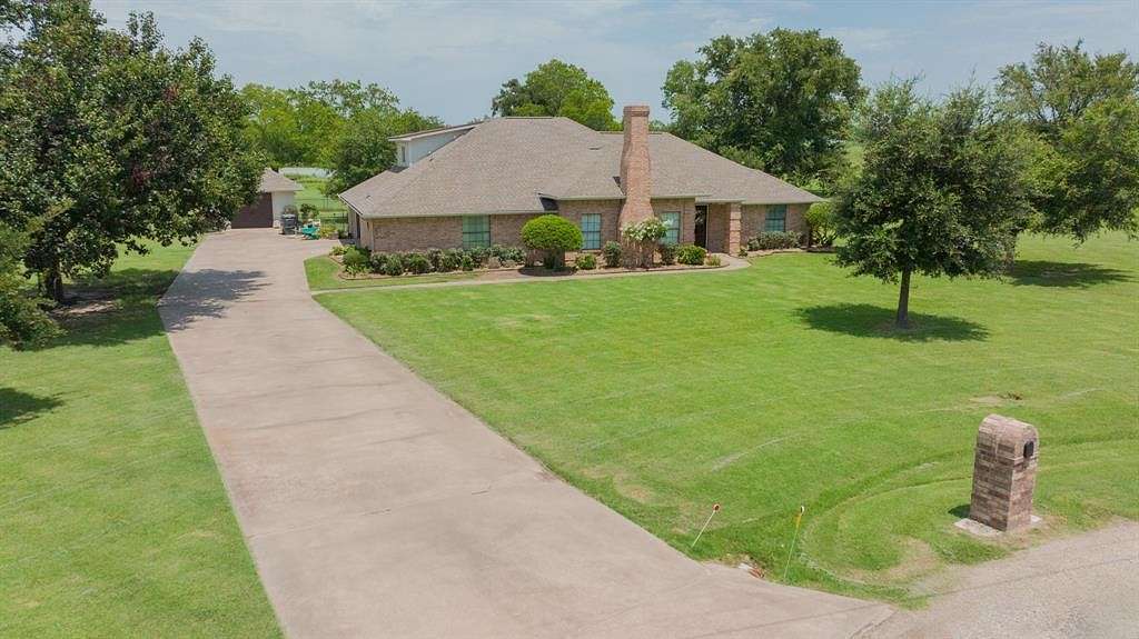 2 Acres of Residential Land with Home for Sale in Sulphur Springs, Texas