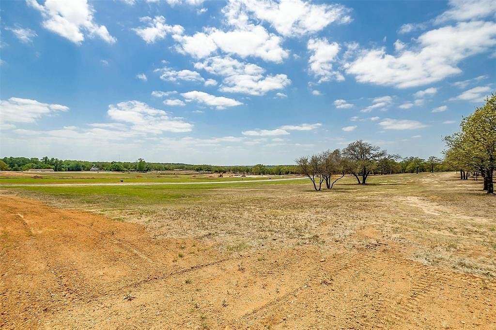1.1 Acres of Residential Land for Sale in Weatherford, Texas